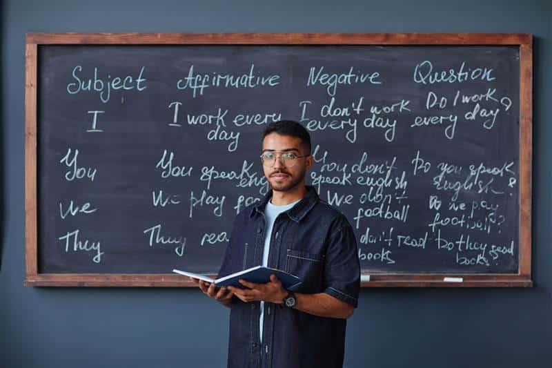 Grammaire et structure de phrase